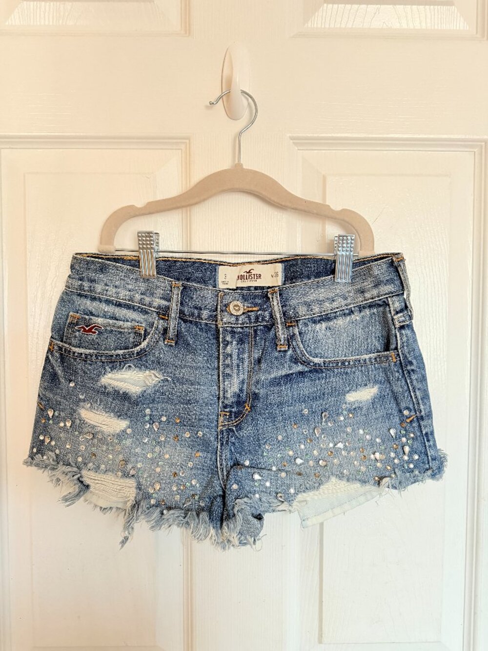 Hollister Rhinestone Distressed Denim Shorts Size 3 W26 Y2K